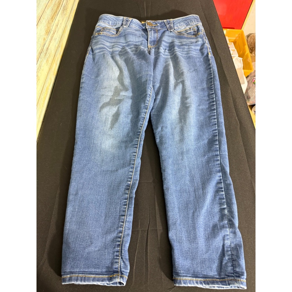 Democracy Ab'solution Straight Leg Jeans 8 Medium Blue Excellent Stretch Shaping